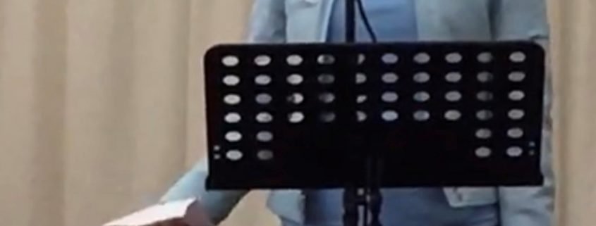 Headshot of Caroline Davis