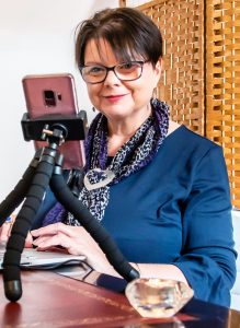 Headshot of Karen Haworth
